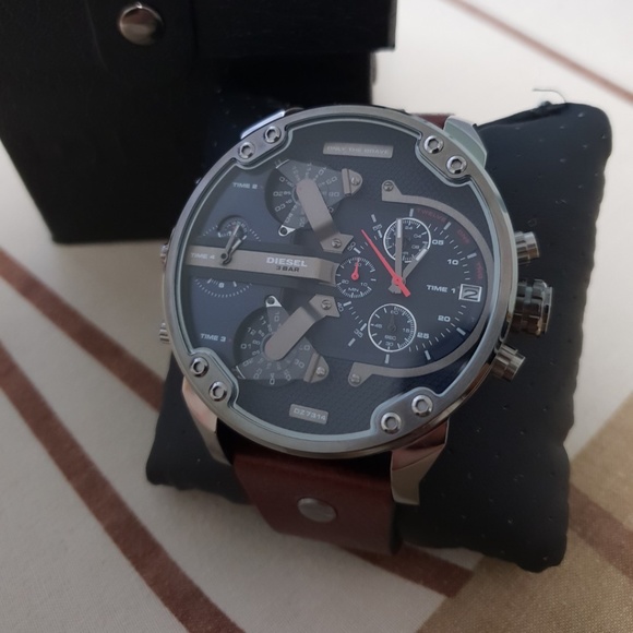 Men's Diesel Watch - Picture 3 of 16